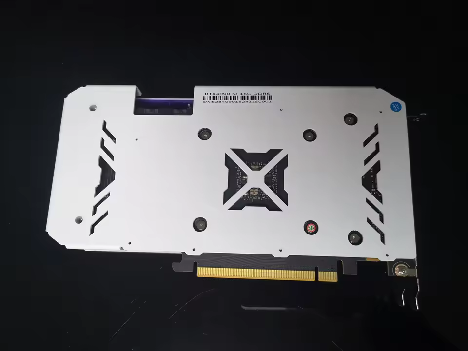 RTX 4080 노트북 이미지