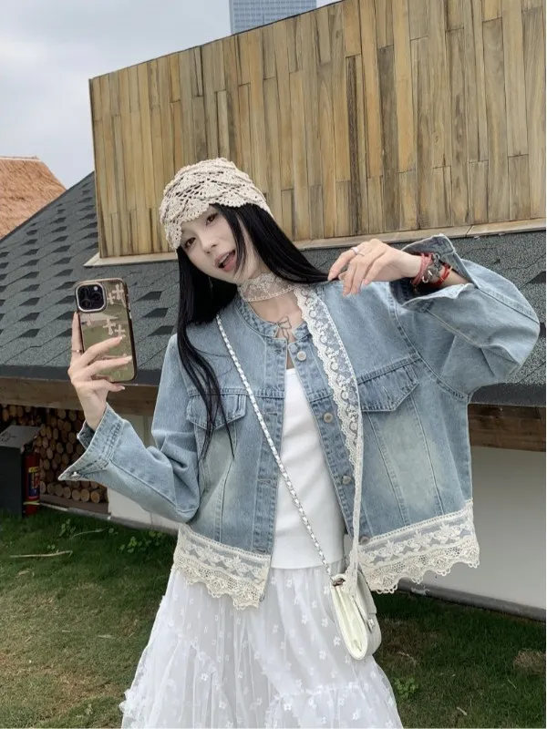 

Fashionable Lace Splicing Washed Denim Short Jacket Women Summer 2026 New Design Loose Top Small Size Commute Style Button Cl...