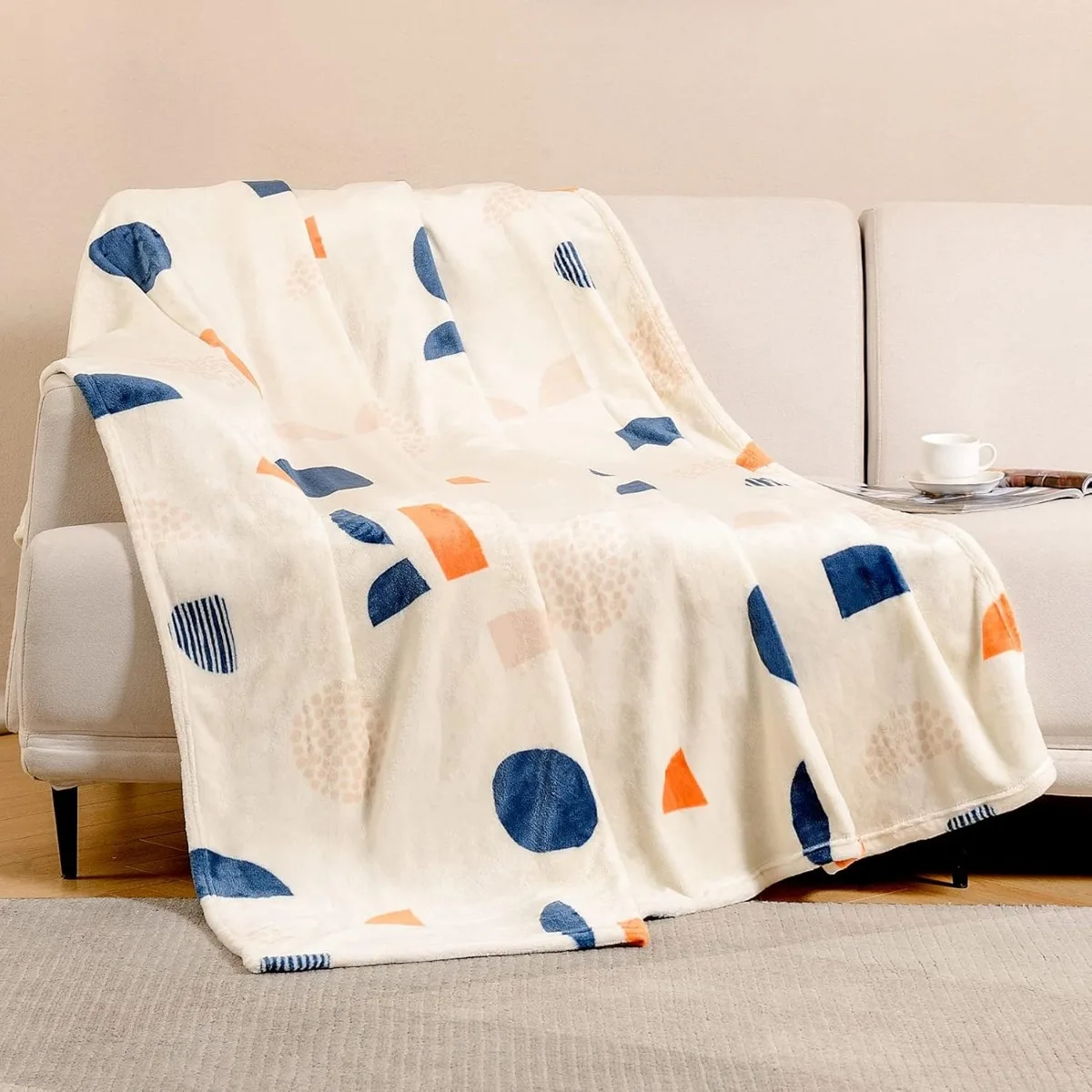 Premium Geometric Design Blanket Throw, Lightweight Cozy Warm Plush Microfiber Bedspread for Kids Couch Sofa Decor and Bed