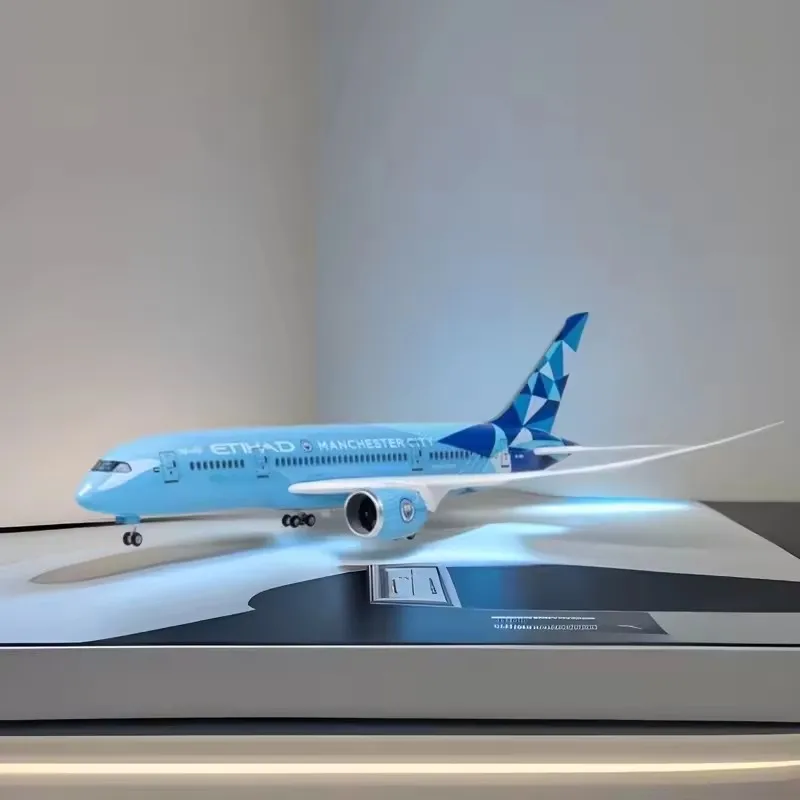 

2025 New Diecast Model Etihad Airways Boeing 787 Manchester City livery Resin Airplane Airbus Collection Display Toy Decoration