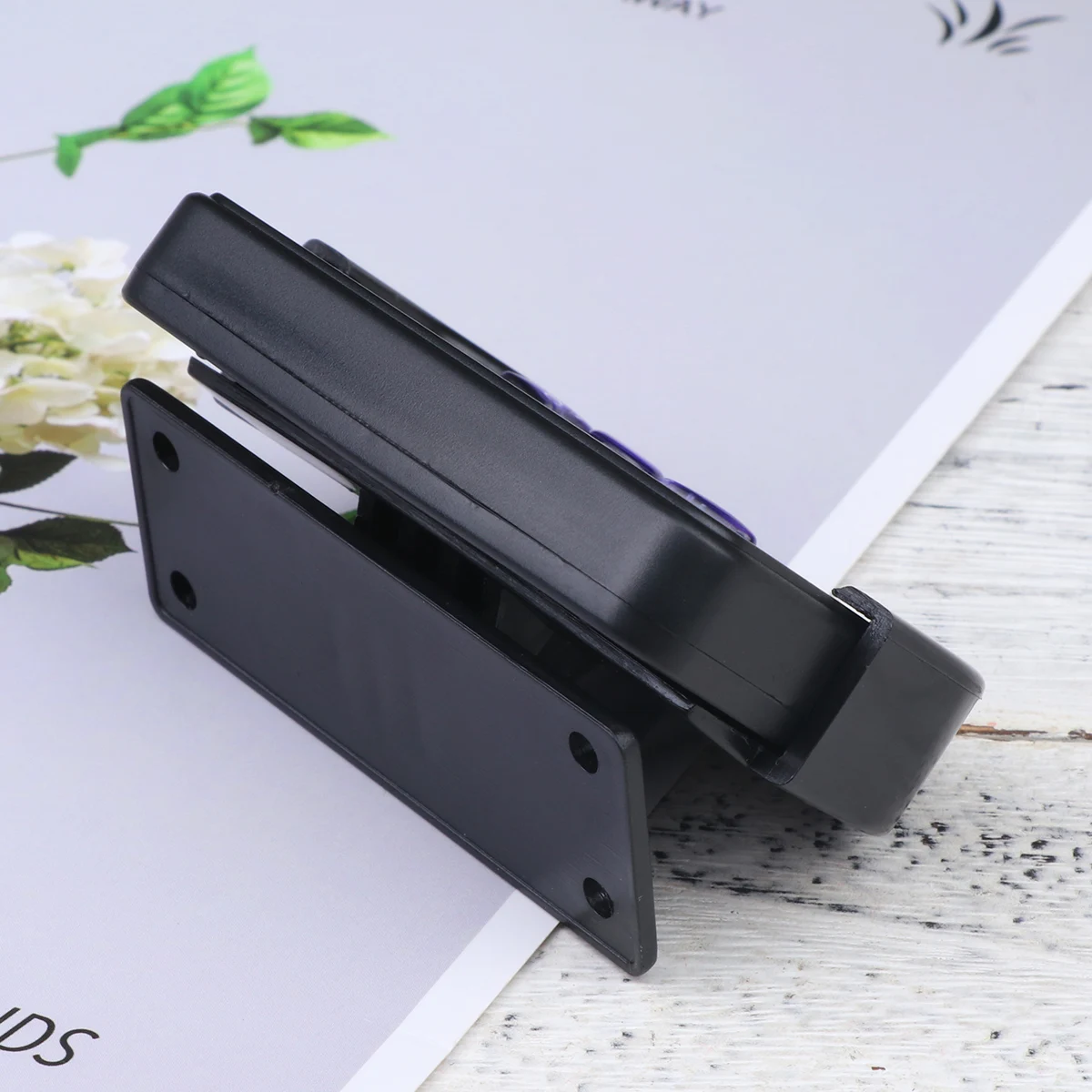 

Car Alarm Clock with Creative Crystal Dial LCD Display Clear Time Reading Easy Setup Black 1 Button Car Alarm Clock