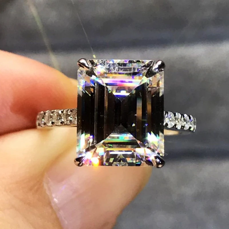 Luxury 100% 925 Sterling Silver Created Emerald cut 4ct Diamond Wedding Engagement Cocktail Women Rings Fine Jewelry wholesale