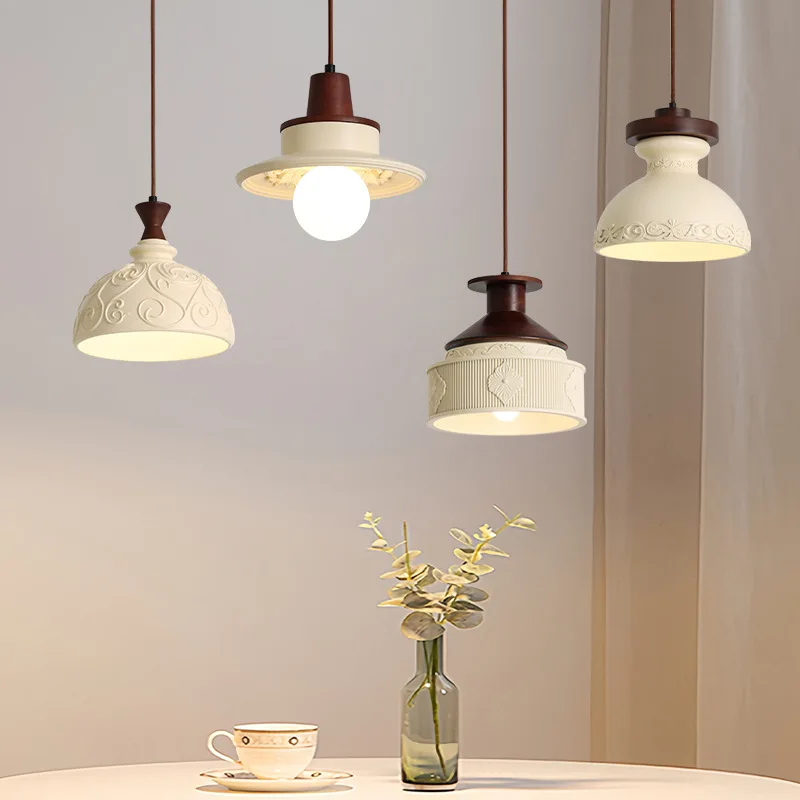 

Medieval French carved chandelier, restaurant light, Japanese creative dining table, bedroom bedside light, entrance bar