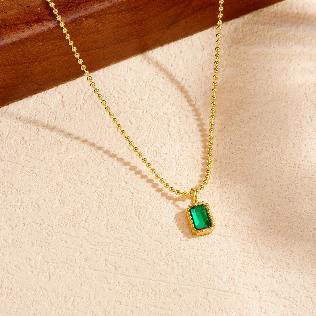 Green Crystal Inlay Square Rectangle Pendant Necklace Lady 316L Stainless Steel Profound Elegant Waterproof Jewelry
