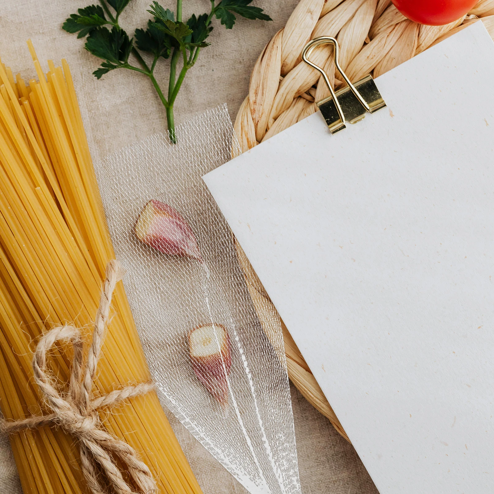 

100 pcs Garlic Ginger Mesh Bag White Daily Use Potato Net Sack Breathable Material Large Capacity Kitchen Supermarket Multi Use