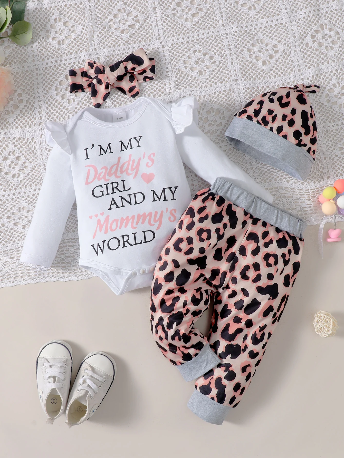 

Осенний комплект из 3 предметов для новорожденных девочек с длинными рукавами и леопардовым принтом с буквенным принтом, штаны и шапка, одежда для маленьких девочек 0-18 месяцев