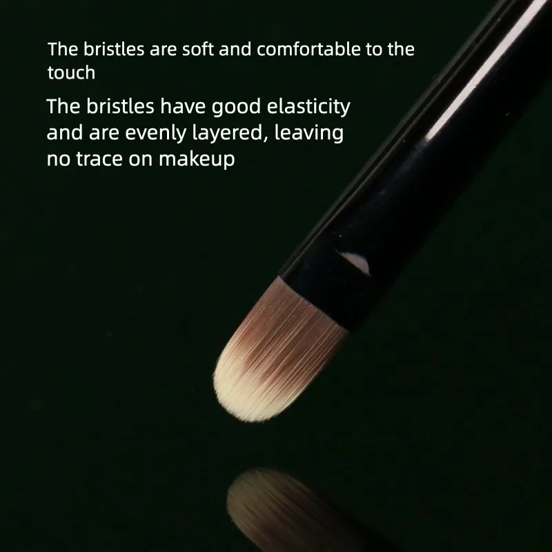 Reverse Age M52 Tongue-Shaped Dark Circles Tear Trough Round Detail Flat Head Nasolabial Folds Seamless Portable Concealer Brush