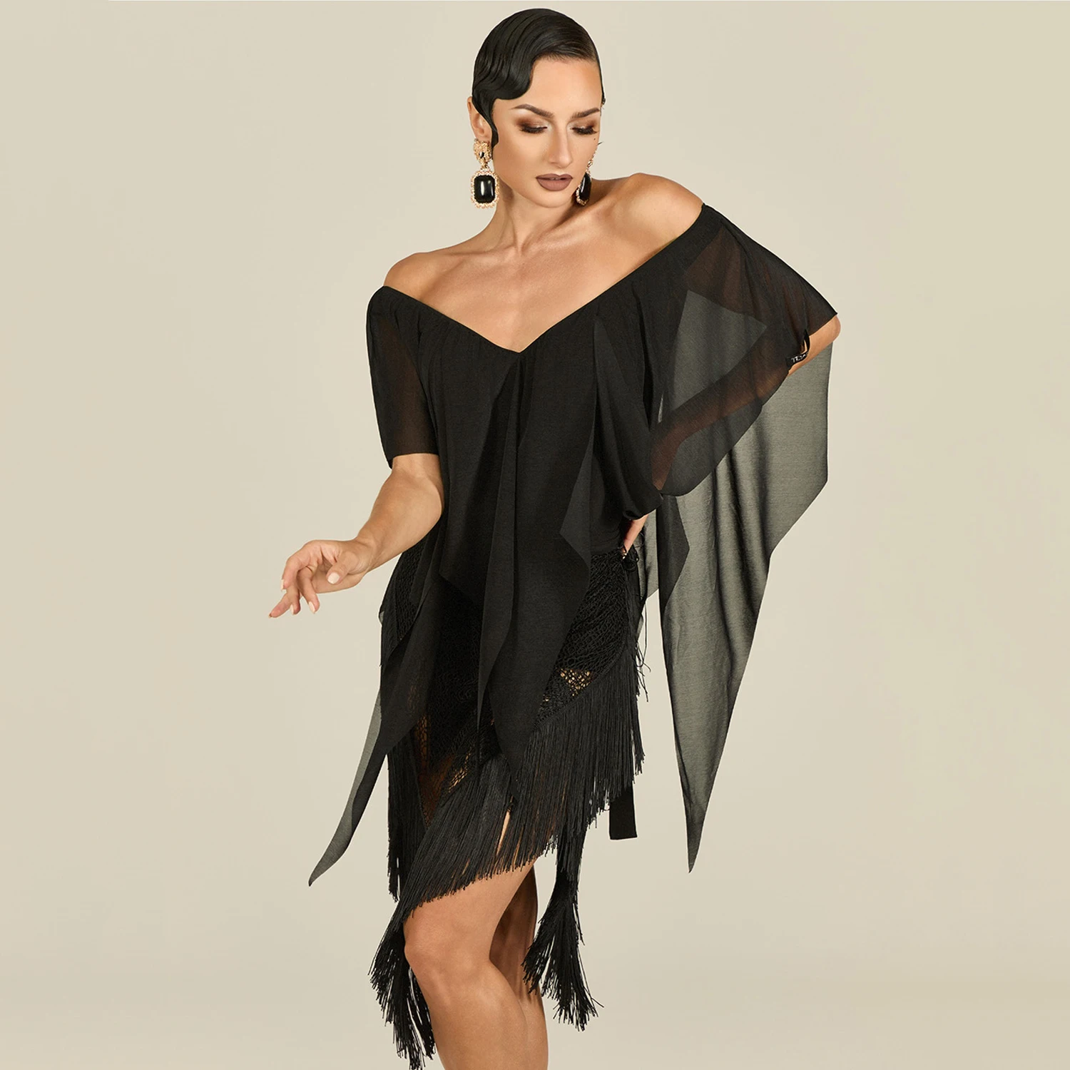 Nowe seksowne stroje do tańca latynoamerykańskiego z odkrytymi ramionami, siateczkowe topy, spódnica z frędzlami, damska sukienka do rumby, tanga, na występy i konkursy taneczne DNV25952