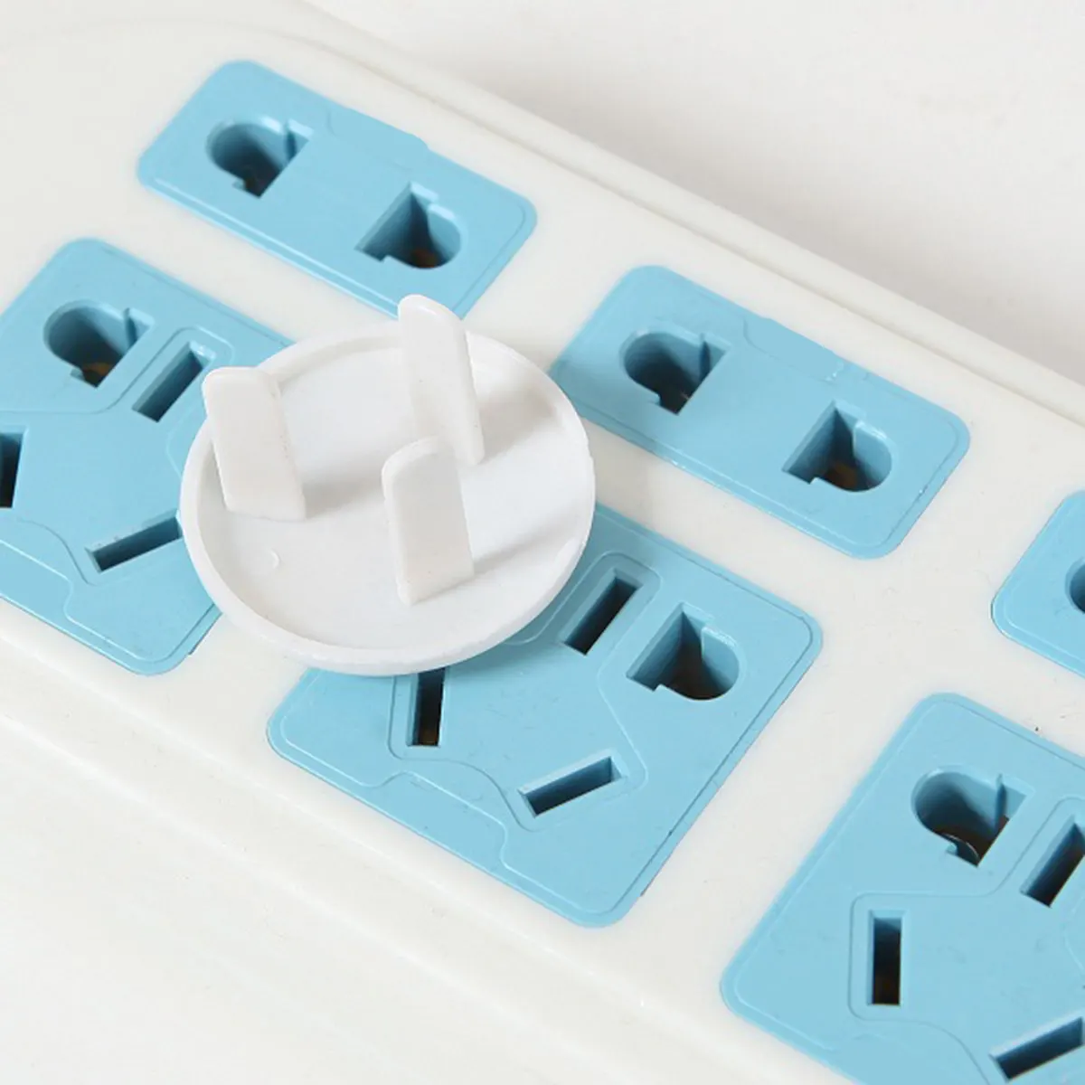 20Pcs Socket Covers Baby Proofing ABS Electrical Outlet Covers Child Safety Protection Multi Hole Socket Protective Cover
