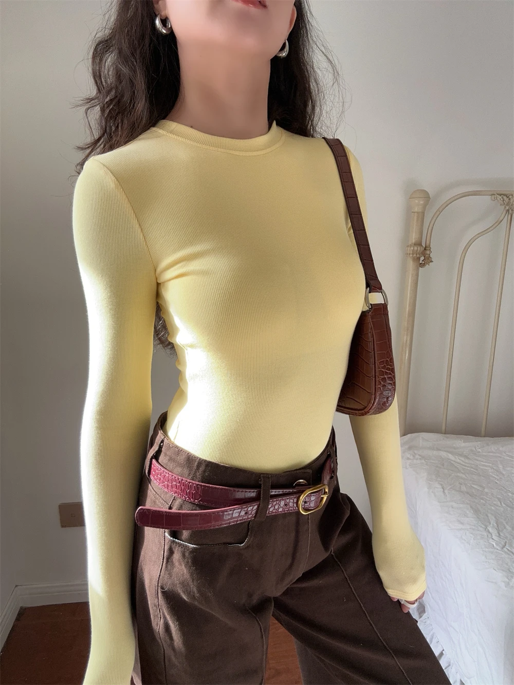 DADANA Women's Long Sleeve Basic Style T-shirt round Neck with Chest Pad Direct Wear Underwear Top Skin-friendly Breathable