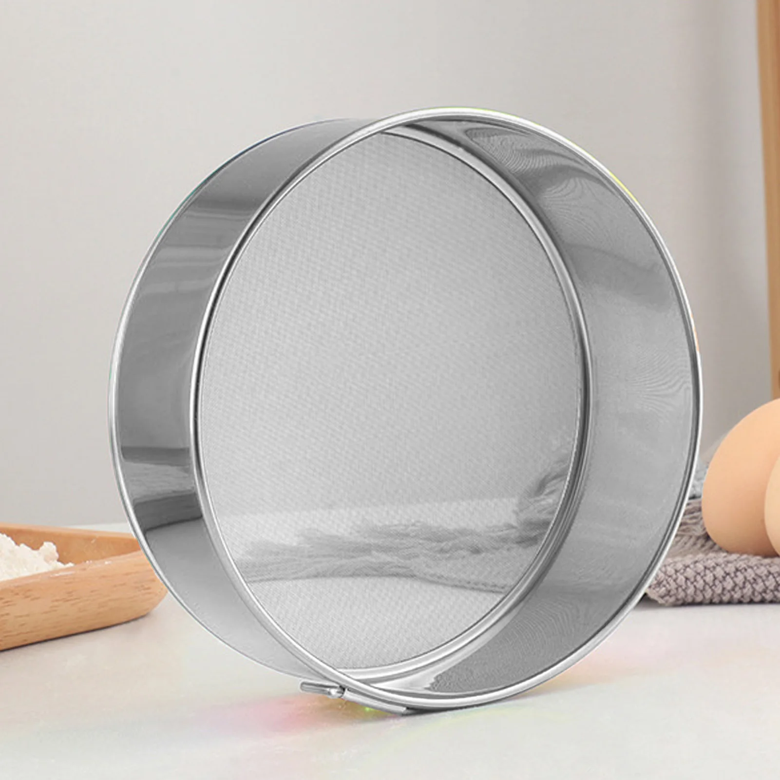 

Round Flour Strainer Round Sifter Stainless Steel Silver Plated Filter 80 Mesh Anti Stick Coated for Powdered Sugar