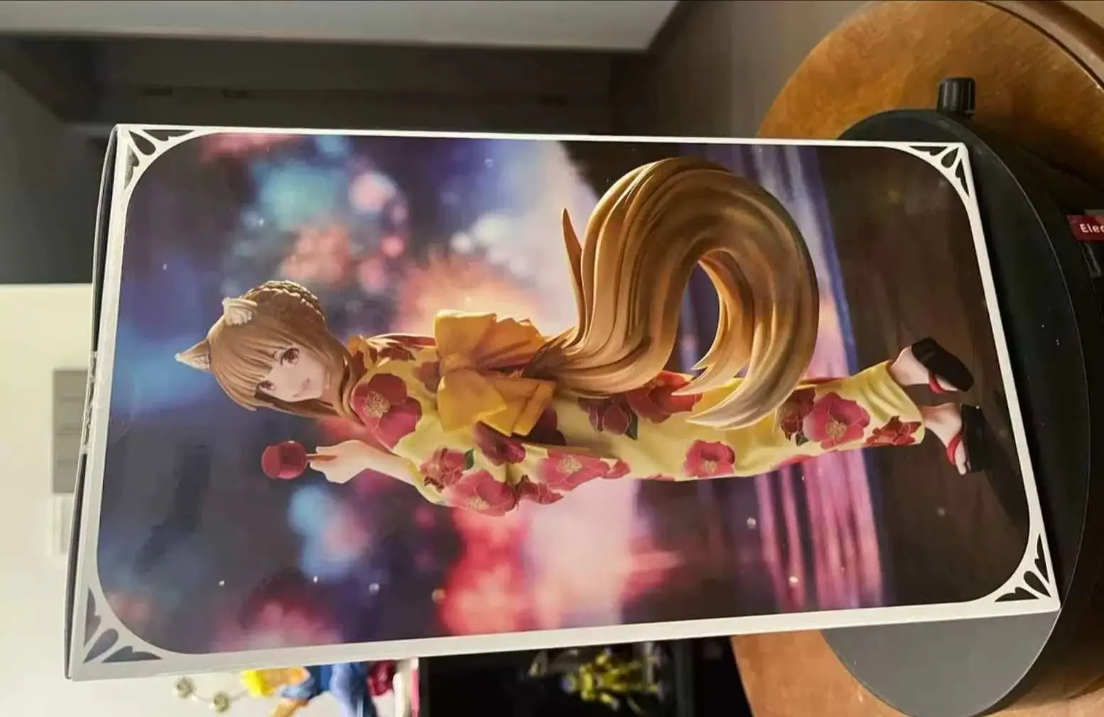 

F: NEX Wolf and Spice Merchant Meets The Wise Wolf Holo Bathrobe 1/7 Scale Cartoon Hand-made Model Collection