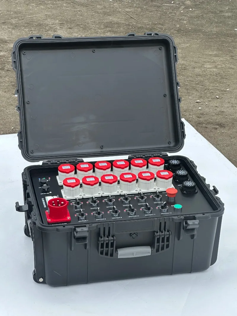 Intelligente Steuerung 4CH/8CH/12CH Bühnen-Elektro-Hebezeug-Controller mit Not-Aus-Taste