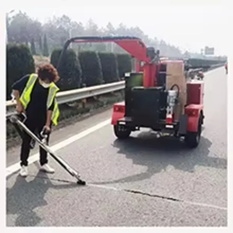 Fully Automatic Road Crack Sealing Machine Intelligent Control Joint Filling Equipment for Pavement Works