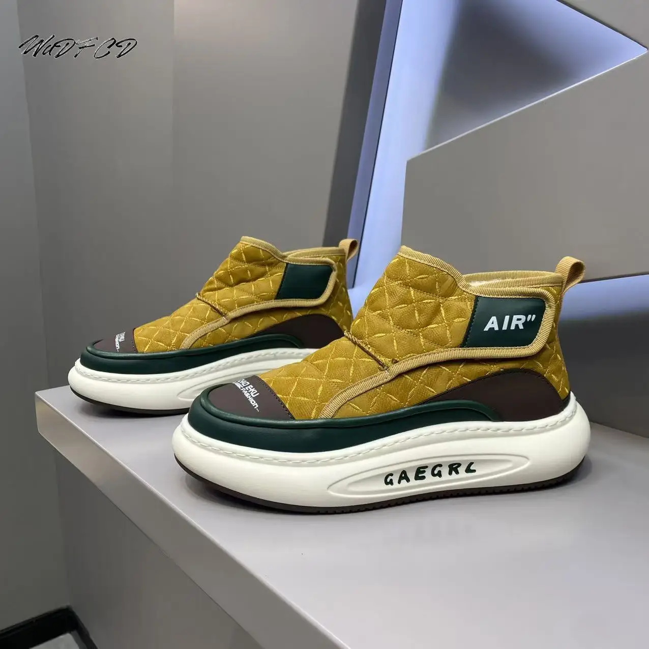 Высокие массивные кроссовки, мужские дизайнерские зимние плюшевые теплые зимние ботинки, модные повседневные кожаные ботильоны на платформе с увеличенной высотой