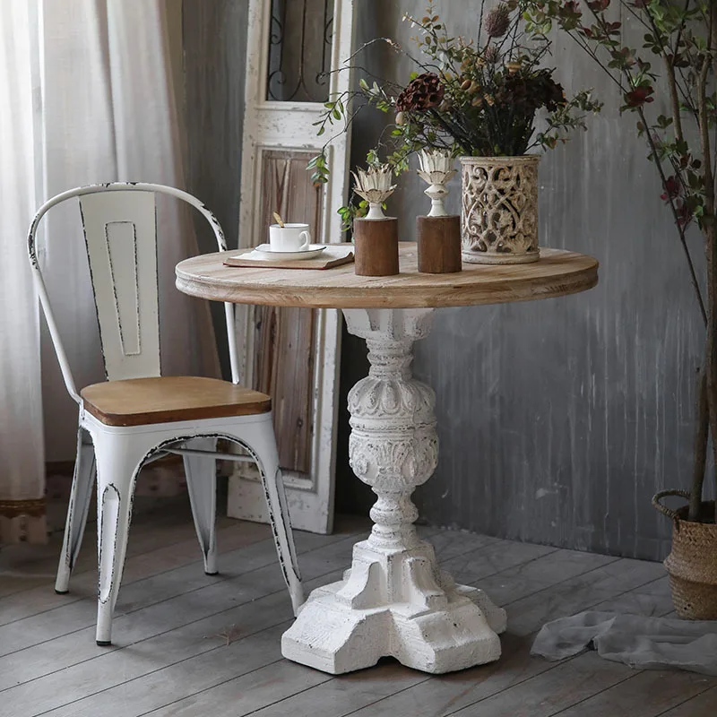 

European-style white homestay solid wood small coffee table, retro relief literary tea table, sofa balcony milk tea shop round t