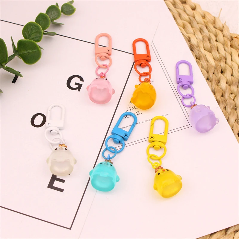 Cartoon Resin Crown Chicken Ornament Keychain Glow-in-the-dark Color Keyring Bag Hanging Pendant Accessories Girlfriends Gift