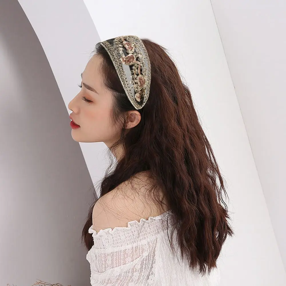 Retro Elegant Sequins Wide Edge Sweet with Tooth Headdress Korean Style Headband Female Hair Hoop Lace Embroidered Headband