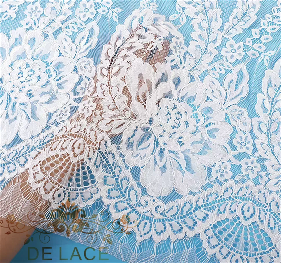 

Высококачественное французское кружево шантильи со шнурами, красивый цветочный узор, кружево, мягкая ткань для ресниц для свадебного платья