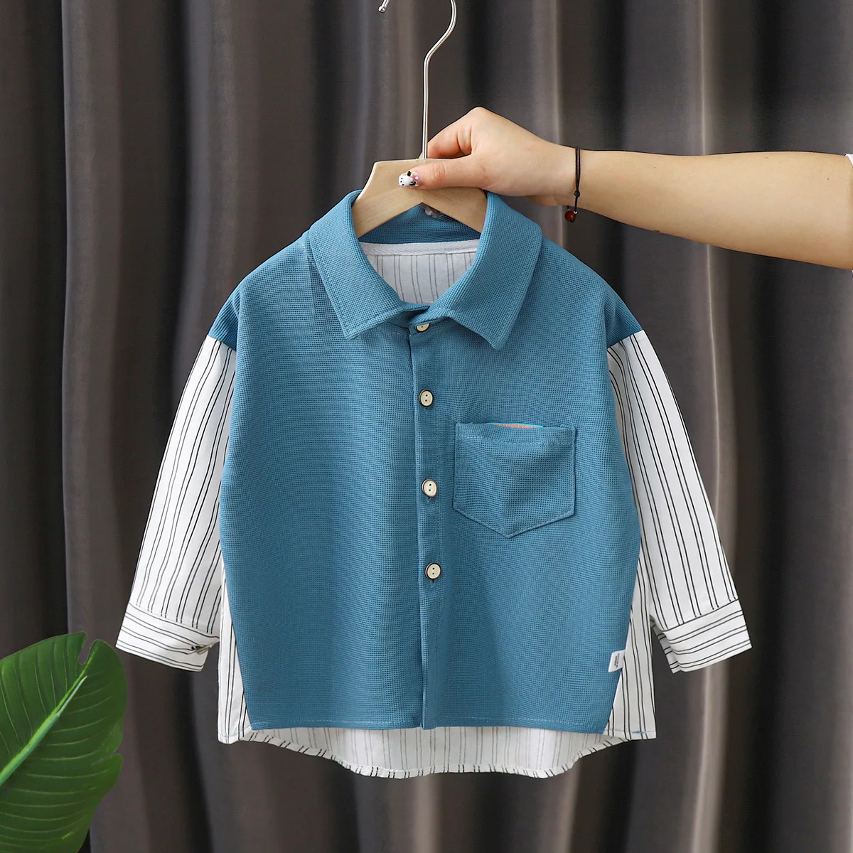 New 2023 Kids Single-breasted Long Sleeve Lapel Shirt Boys Autumn Fashion Striped Letter Print Shirts Tops Casual Clothing