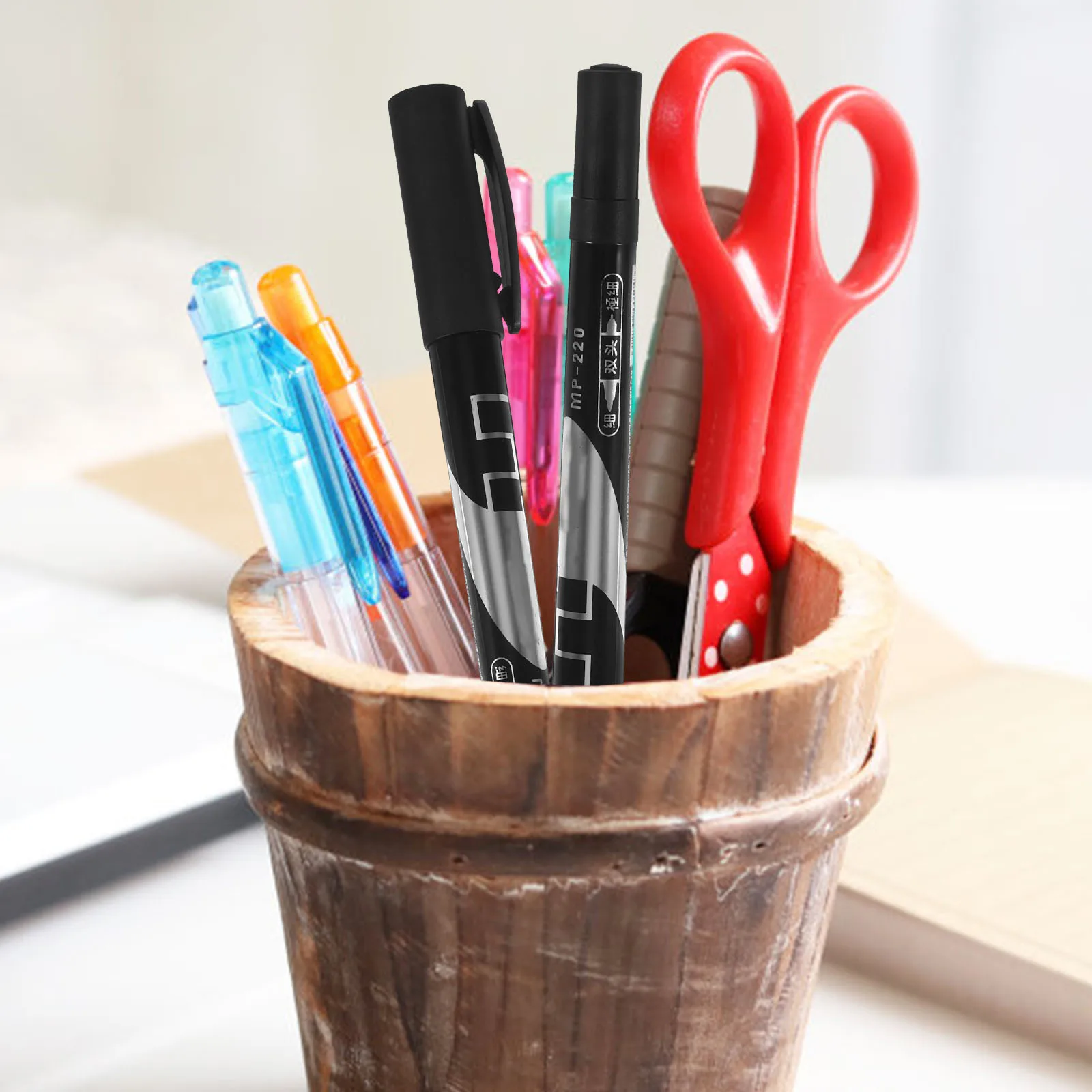 

Portable Double-Ended Marking Pen Black Ink Smooth Surface Fast-Drying Refillable Clip for Office School Home Use