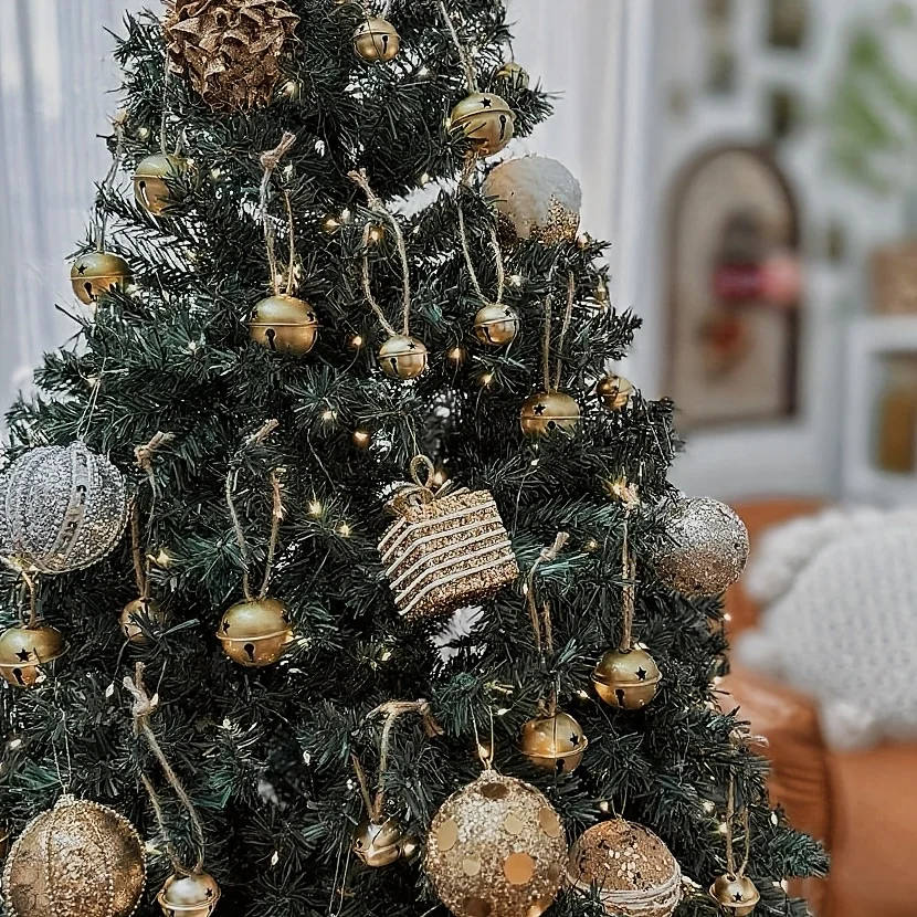 10pcs Golden Decorative Bells - Elegant Metal Christmas Tree Ornaments with Star, Perfect for Holiday Decor, Doorbells Pet Bells
