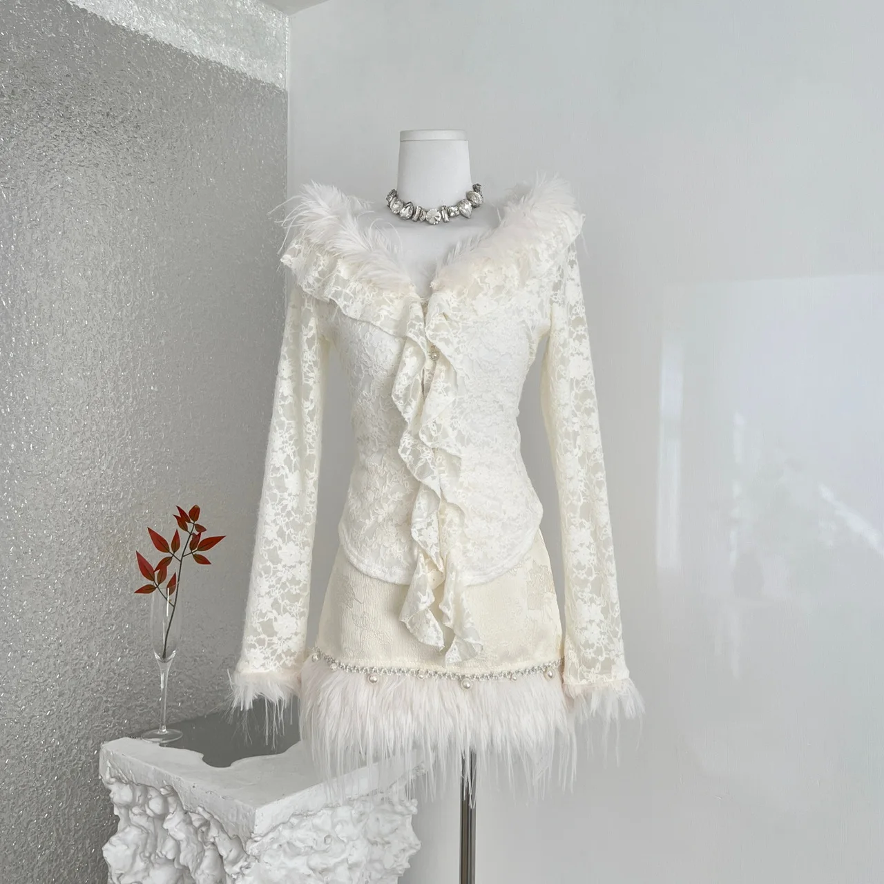 

Милый кружевной утягивающий топ и комплект с юбкой, зимнее новое поступление для женщин, комплект из двух предметов для поездок на работу, V-Ne Long Sve