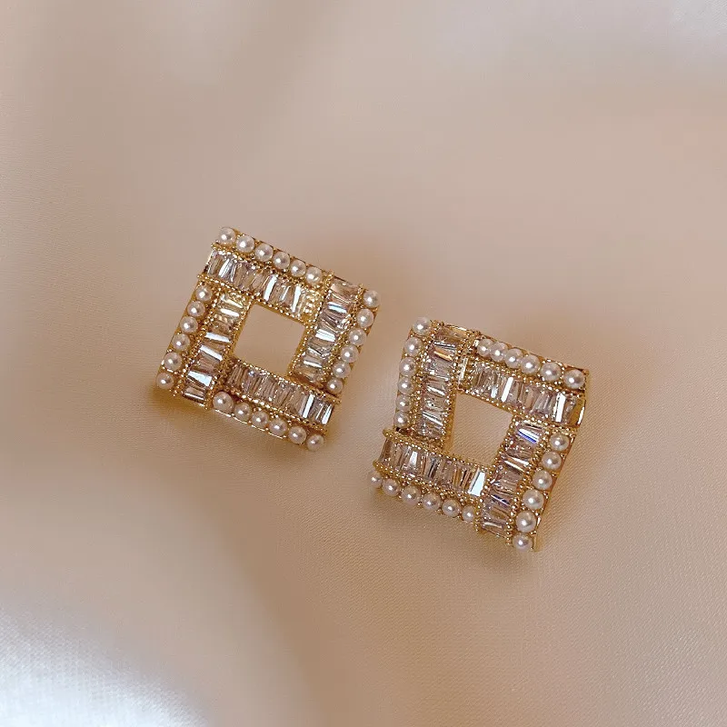 Korea New Design Fashion Jewelry Exquisite Copper Set Zircon Square Pearl Stud Earrings Elegant Women's Daily Work Accessories