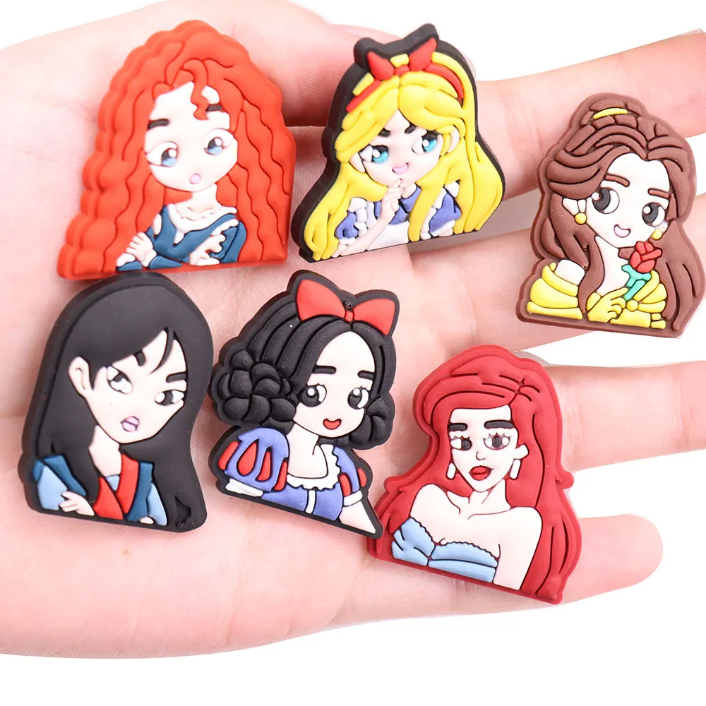 Dobrej jakości 1-14 sztuk PVC Charms buty Disney księżniczka elza śnieżnobiałe akcesoria z PVC sandały ozdoby dla dzieci DIY prezent