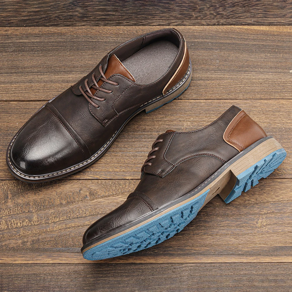 Herrenschuhe mit blauer Außensohle, Akzent-Schuhe für Männer, Business-Büro-Stil, Herrenschuhe mit Cap-Toe, Derby, zweifarbiges Design. – Detail 6
