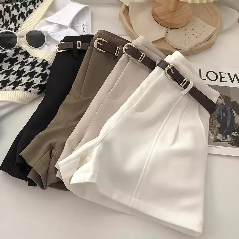 Loose High Waist White Shorts Women's Casual Fashion Spring Summer Wide Leg Pants New Style Outdoor Wear Versatile 2025 Suit