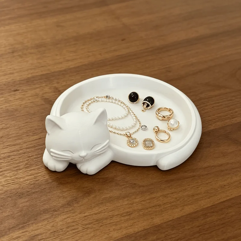 White Sleeping Cat Jewelry Tray Cute Resin Cat Shaped Ring Dish Mini Trinket Holder for Earrings Necklace Bracelet Desktop