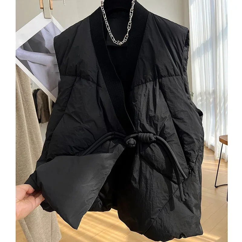 

2023 Women Loose Cotton Vest Jacket V-Neck Vintage Korean Elegant Fashion Warm Coat Winter Female Thicken Sleeveless Jacket