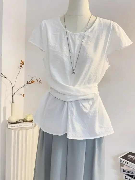 

Women's Cross-Band Waist-Cinching ort-Sve irt round Ne Design Sensation White Summer Faion Classy Top