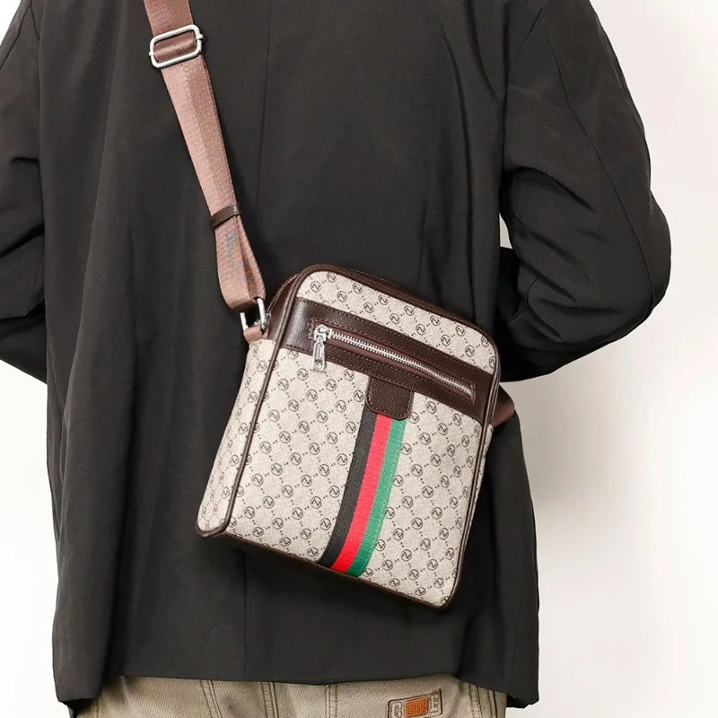 

Shoulder Bags for Young Men Wide Shoulder Straps Lightweight Single Crossbody Bag Trendy Versatile Daily Travel Mobile Phone Bag