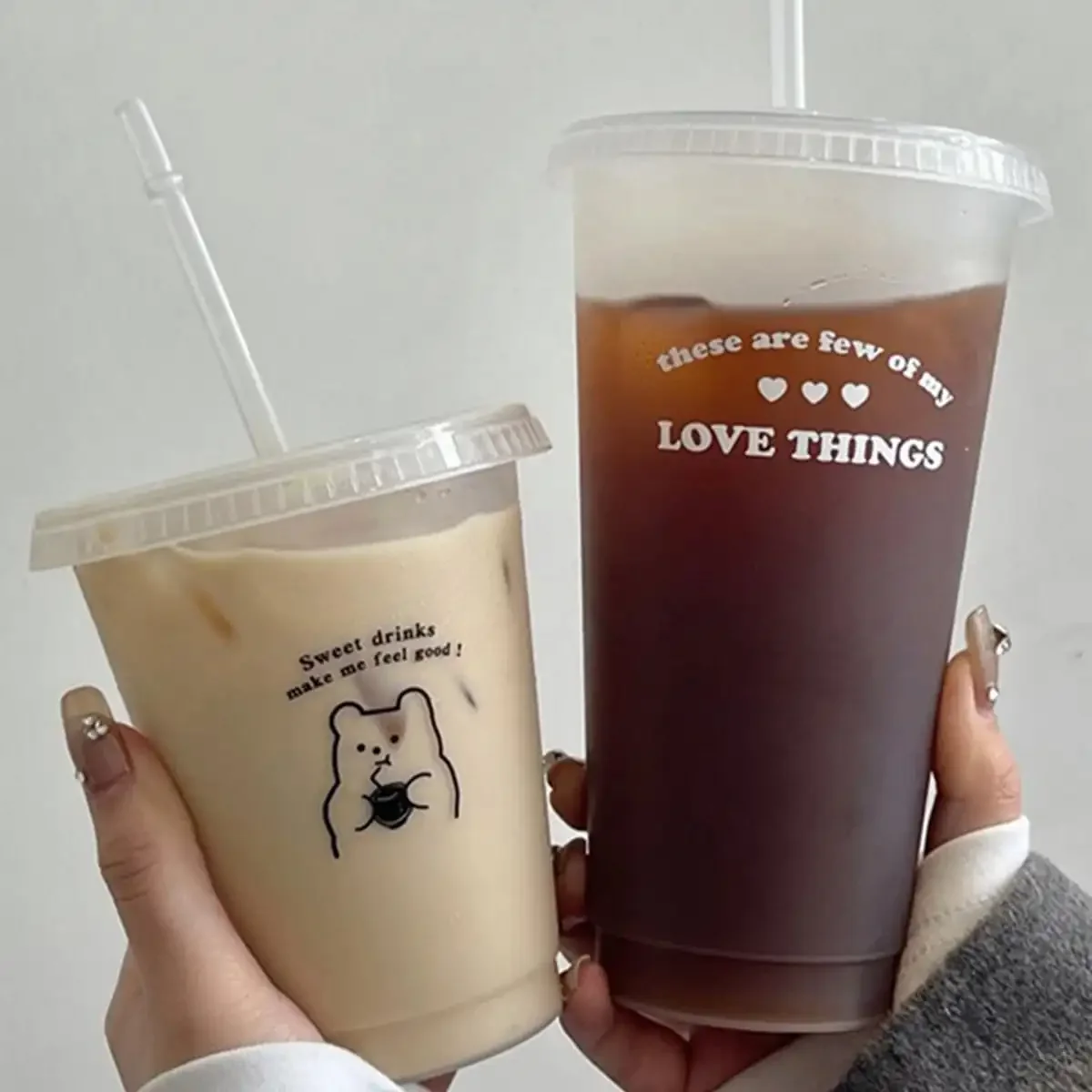 1pc-480ml/700ml Cute Water Bottle Summer Coffee Cup Plastic Straw Cup Large Capacity Handy Cup Portable Reusable Drinking Bottle