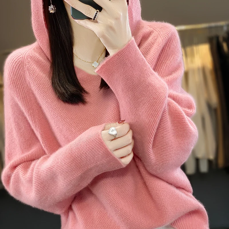 V-Neck Luxurious Merino Wool Hooded Sweater For Women\'s Autumn Winter Solid Color Loose Fitting Knitted Fashionable Jumper Top