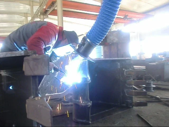 Easy to Operate Fume Extraction Machine Industrial Dust Extractor Welding Foggy Purifier