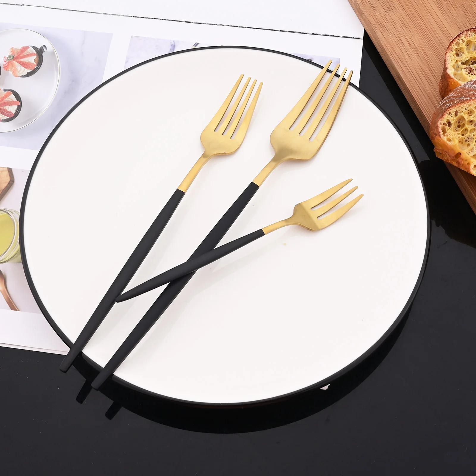 Black Gold 36Pcs Matte Flatware Dinnerware Set Knife Dessert Fork Spoon Dinner Set Stainless Steel Tableware Kitchen Cutlery Set