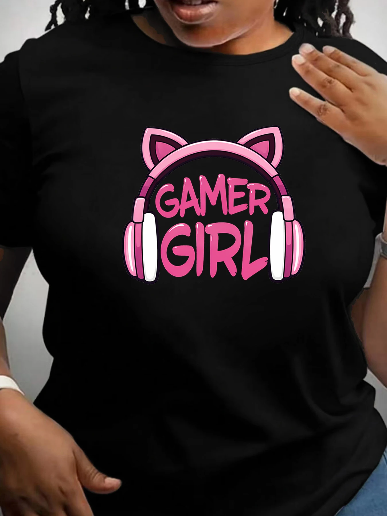 

【ZXH11154】Gamer Girl Cat Ear Headphones Graphic Plus Size Women's Printed Crew Neck T-Shirt Gaming Casual Short Sleeve Top