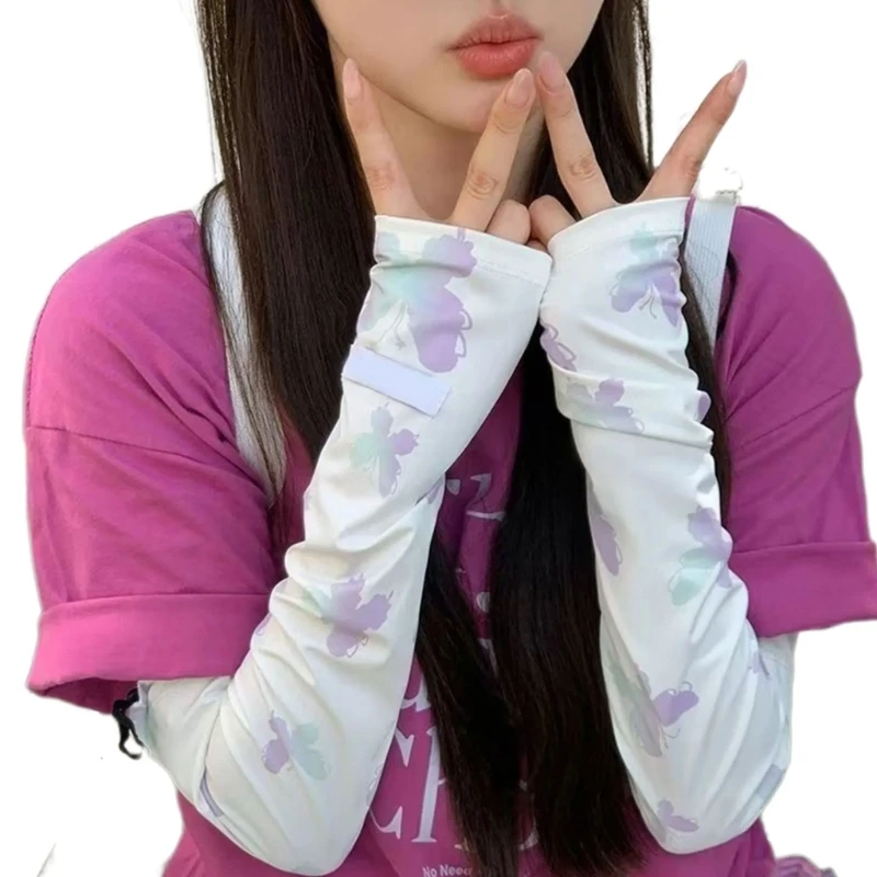 야외 나비 패턴 레이디 복장을위한 편안한 폴리 에스테르 팔 소매