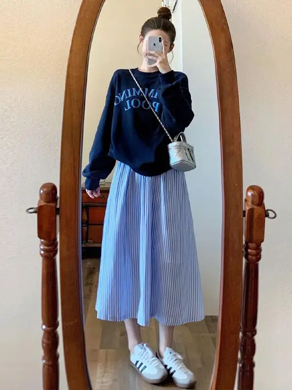 

Spring Women's Faion Set Korean Version Oversize Sweatirt Striped f-length Skirt Two-piece Set Cotton Material