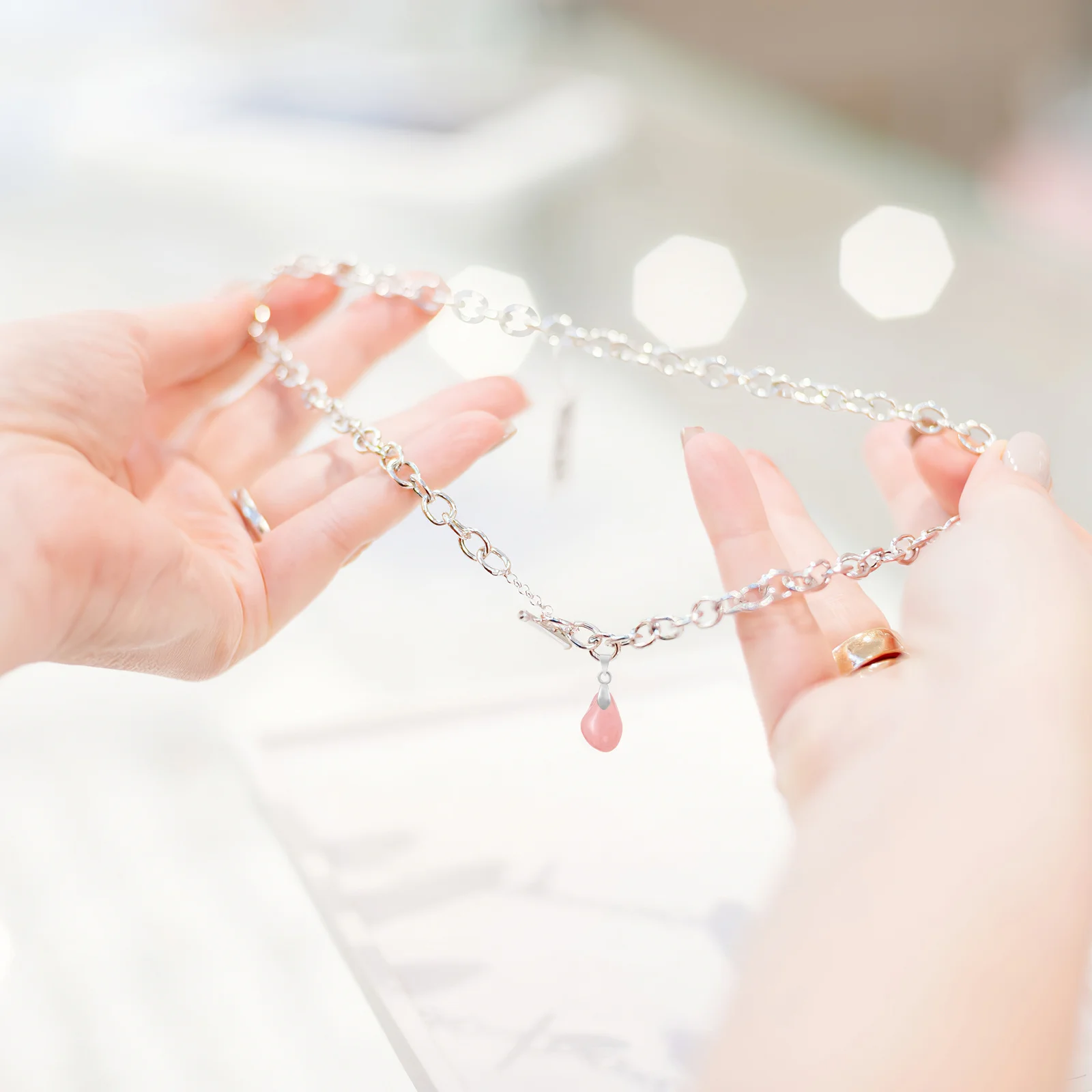 

100Pcs Alloy Pinch Bail Pendant Connector Clasp for Necklace DIY Jewelry Making Accessories Bead Pendants Clasps