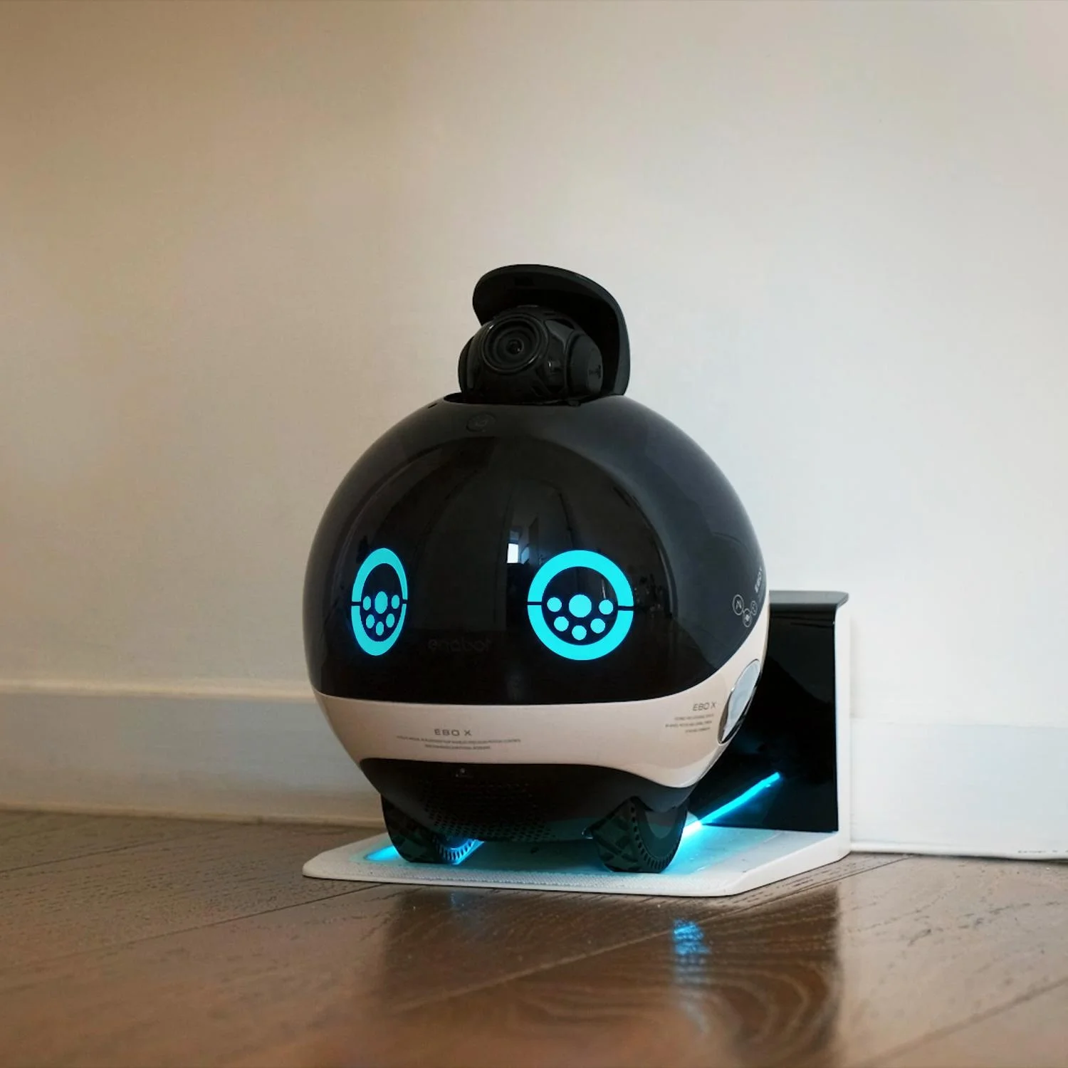 New Enabot Ebo X Smart Family Robot HD Real-time Interaction