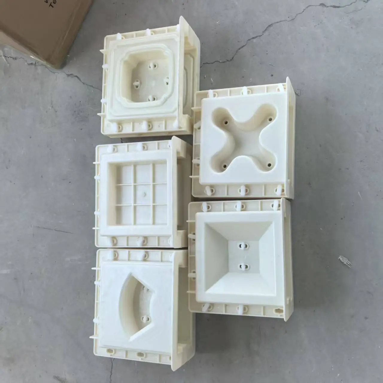 

20*20*10cm Internet celebrity cement hollow brick mold decoration outdoor wall courtyard wall hollow flower brick indoor art par