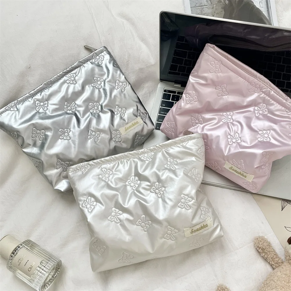 

Love Bow Quilted Cosmetic Bag Large Capacity Multifunctional Skincare Products Pouch Waterproof Inner Pocket
