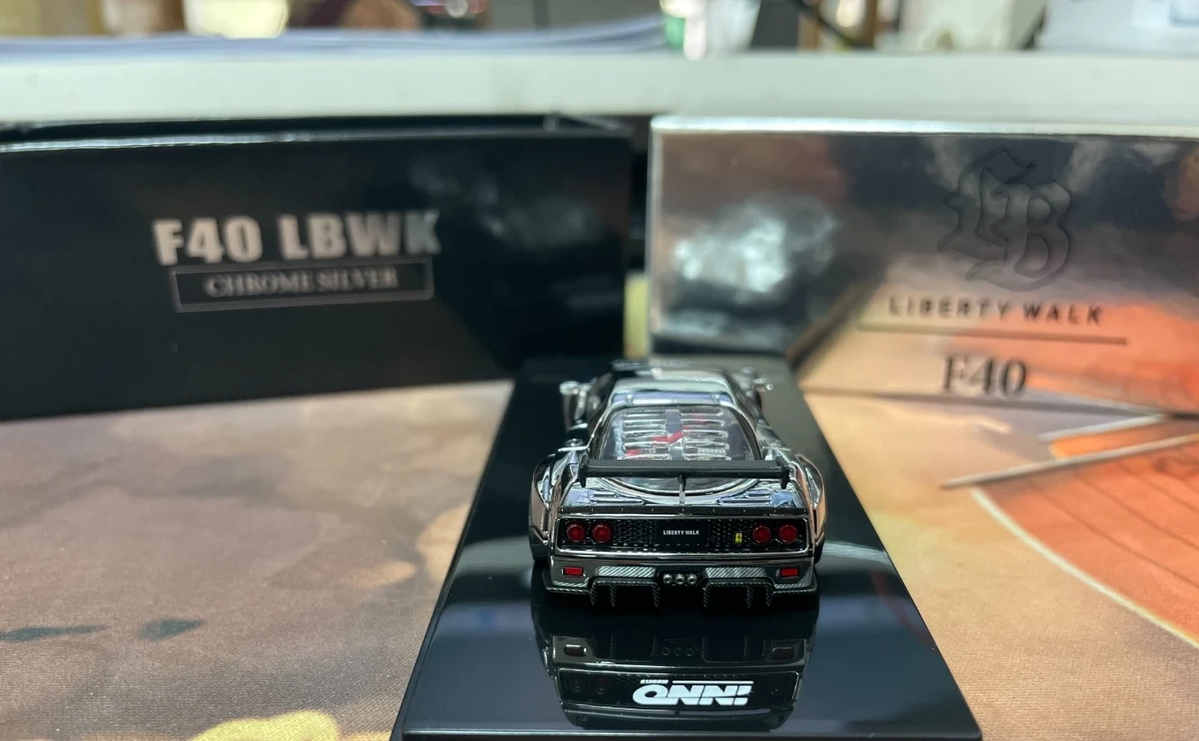

INNO 1:64 Giftable F40 BEIJING Auto Show Limit No Plastic Film Compact Diecast Model Car