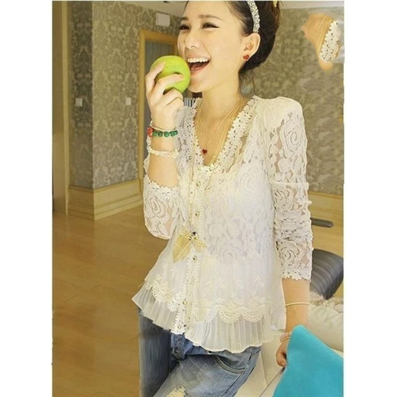 O29 Sweet Memory Girl White Clothes With Shoulder Pads Women Patchwork Hollow Lace Cardigans Lady Female Shirts Blouse