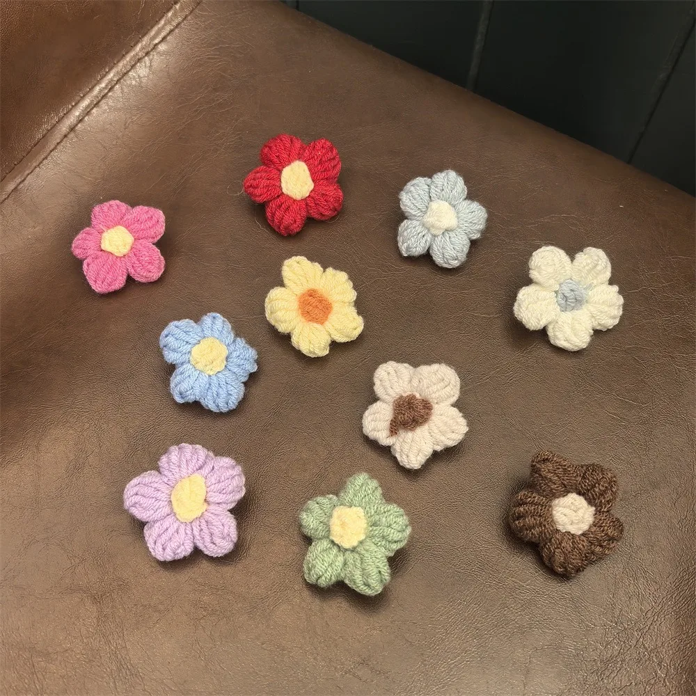 1 Pcs Crochet Flower Shoe Charms Hand‑Knitted Floral Shoelace Ornament Clips DIY Decor for Sneakers Casual Shoes