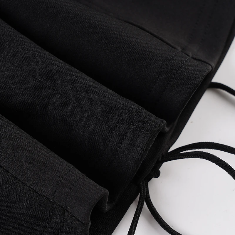 SUCHCUTE Schwarzes Mesh-Patchwork-Oberteil mit halbtransparenten Ärmeln für Damen, lässiges T-Shirt mit V-Ausschnitt, Y2k-Streetwear-T-Shirts, Herbst-Urlaubsoutfit – Detail 6